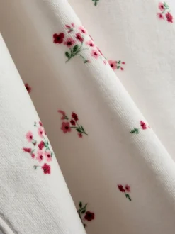 Handtuch mit Blumenmuster