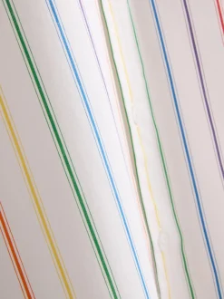 Hemd mit Pride-Streifen und Reverskragen