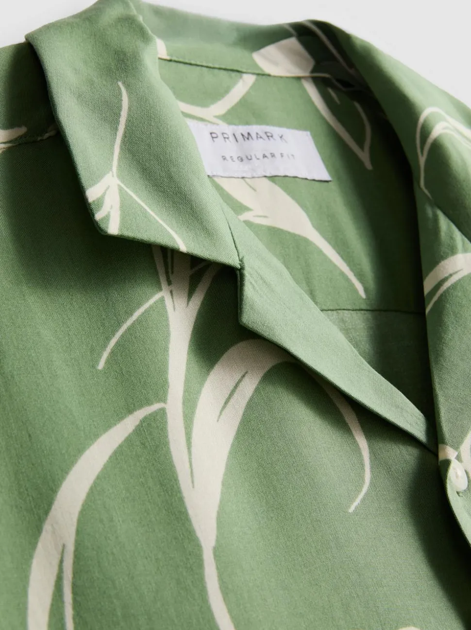 Hemd mit Reverskragen und Blumenmuster
