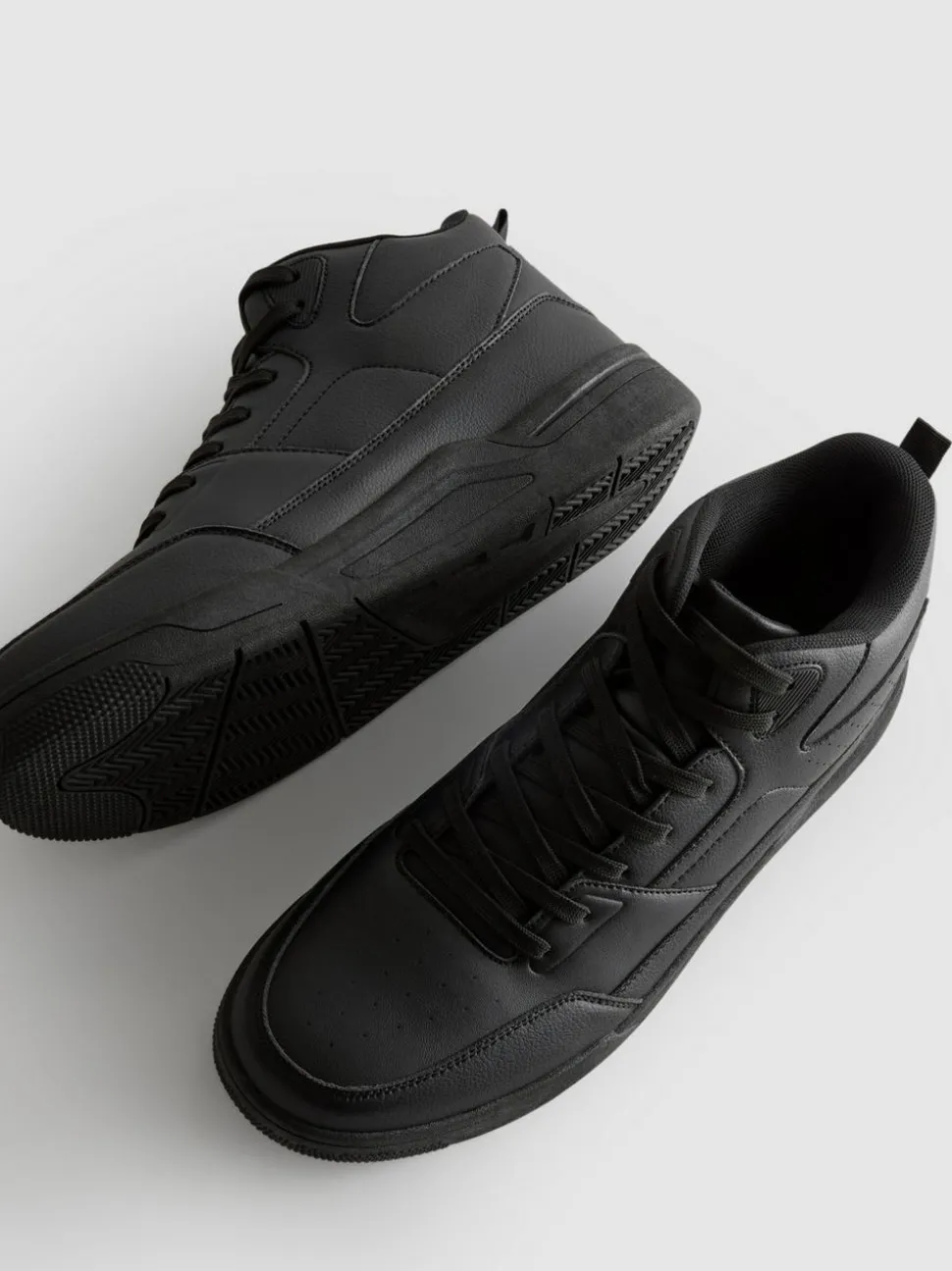 High-Top-Sneaker
