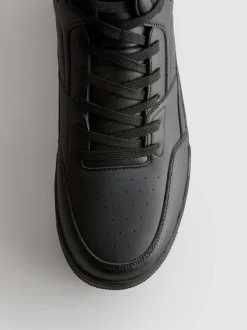 High-Top-Sneaker