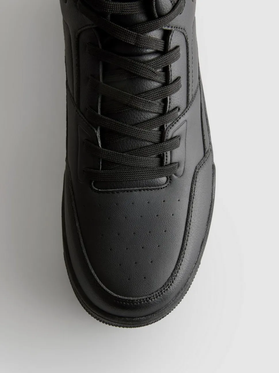 High-Top-Sneaker