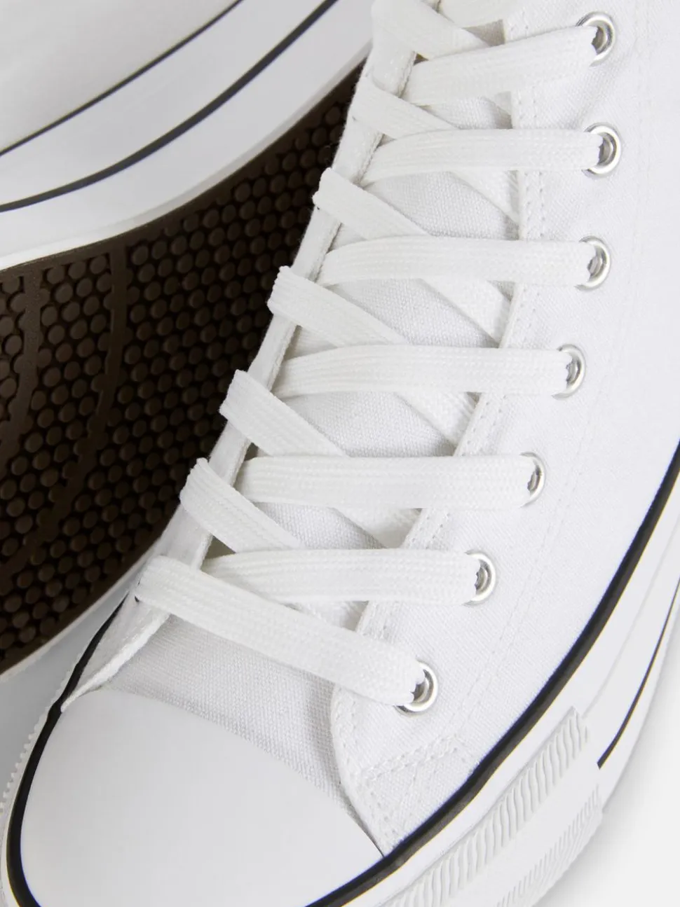 High-Top-Sneaker aus Canvas mit flacher Plateausohle