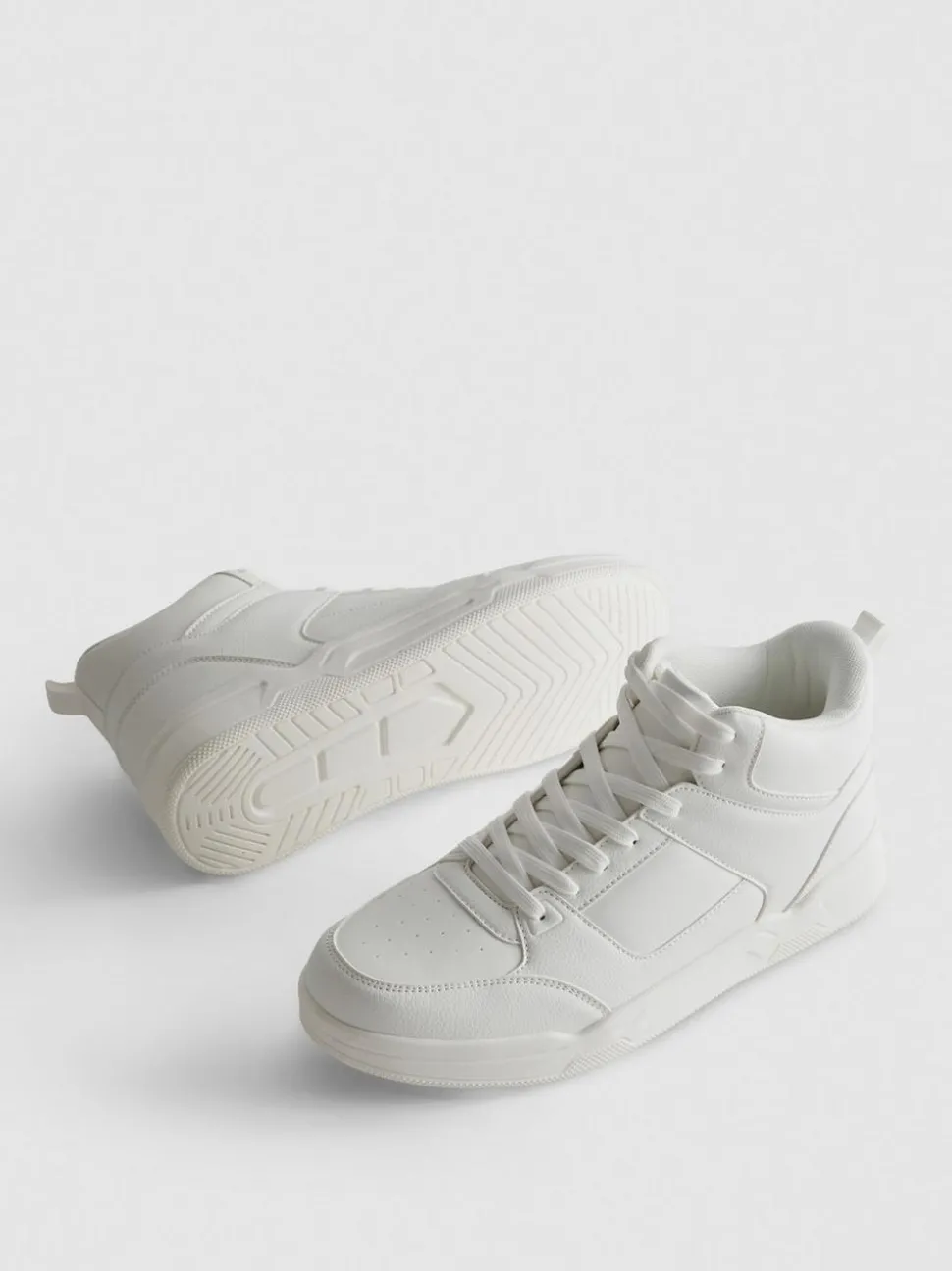 High-Top-Sneaker mit Schnürsenkeln