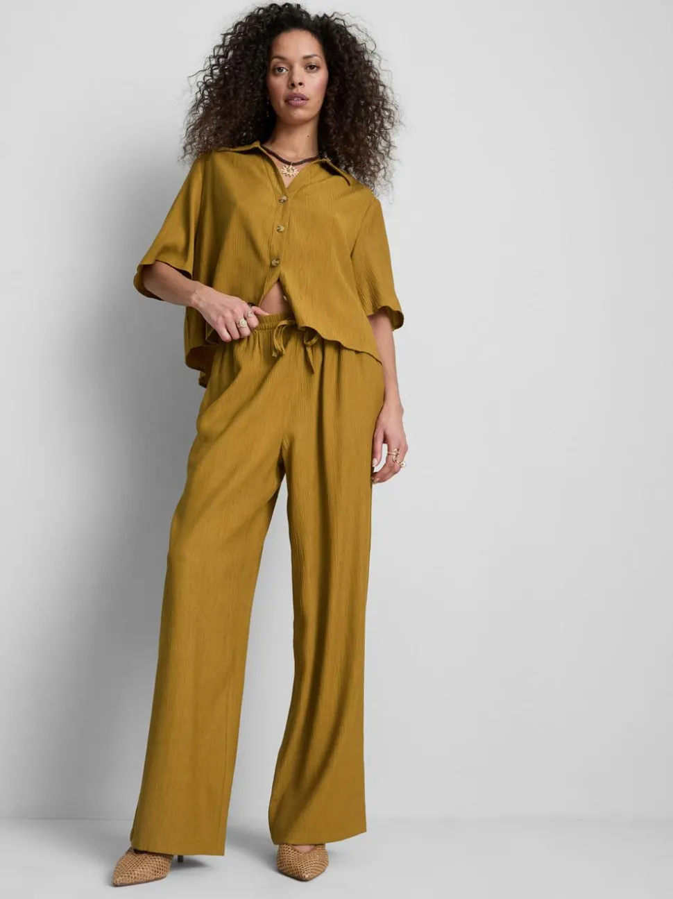 Hose in Knitteroptik mit weitem Bein