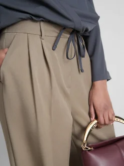 Hose mit weitem Bein und Bundfalten