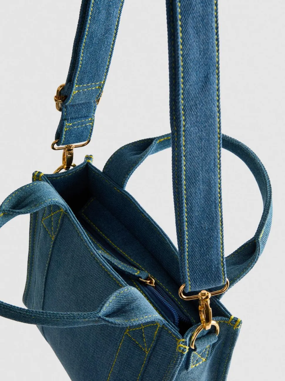 „Ich – einfach unverbesserlich“ Denim-Minitragetasche