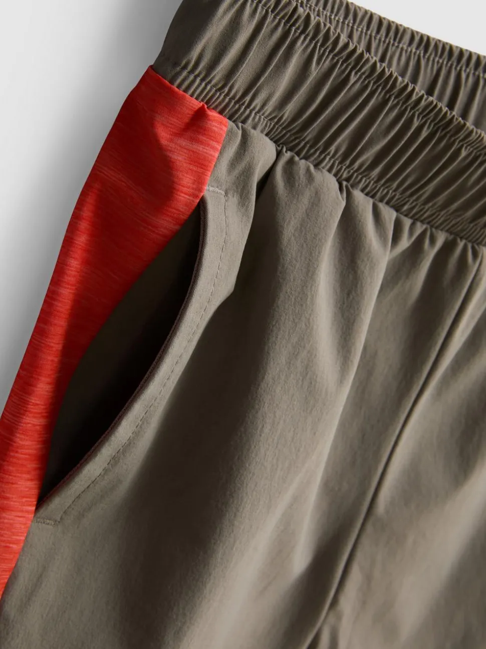 1,5–9 Jahre | Active-Trainingsjacke und Shorts