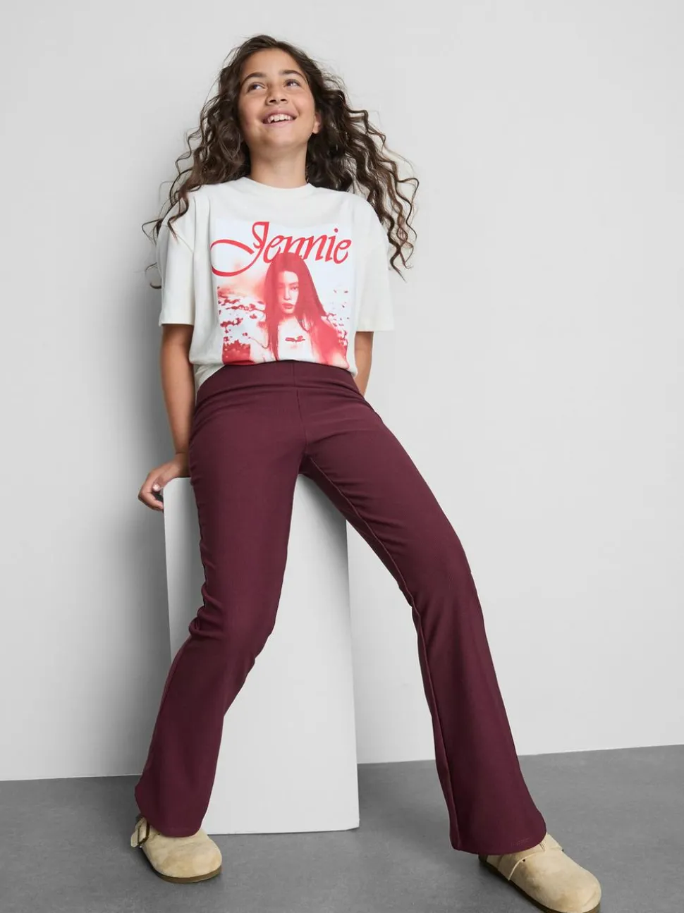 7–15 Jahre | Gerippte Schulleggings mit ausgestelltem Bein