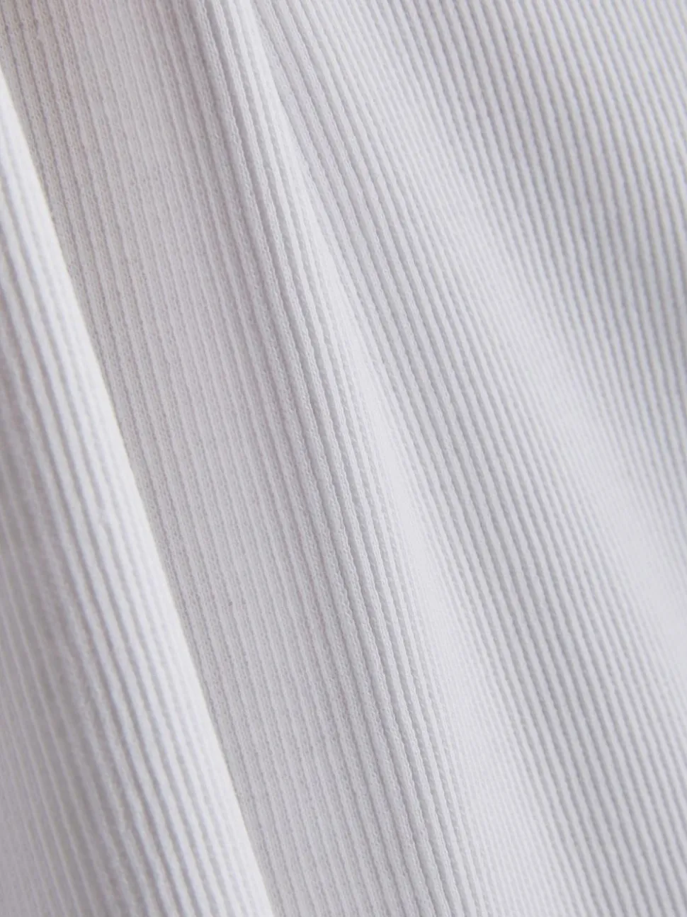 7–15 Jahre | Geripptes T-Shirt
