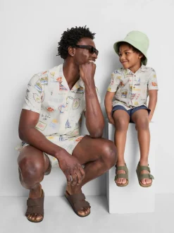 1,5–9 Jahre | Hemd und Shorts mit Print