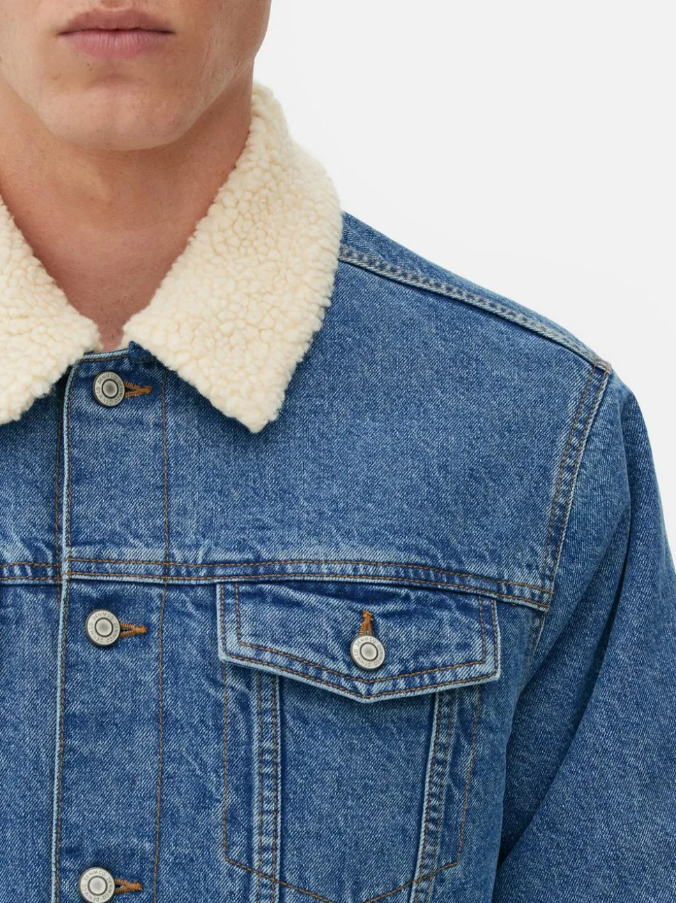 Jeansjacke mit Borgkragen