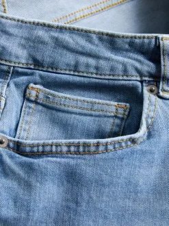 Jeans mit geradem Bein und mittlerer Leibhöhe