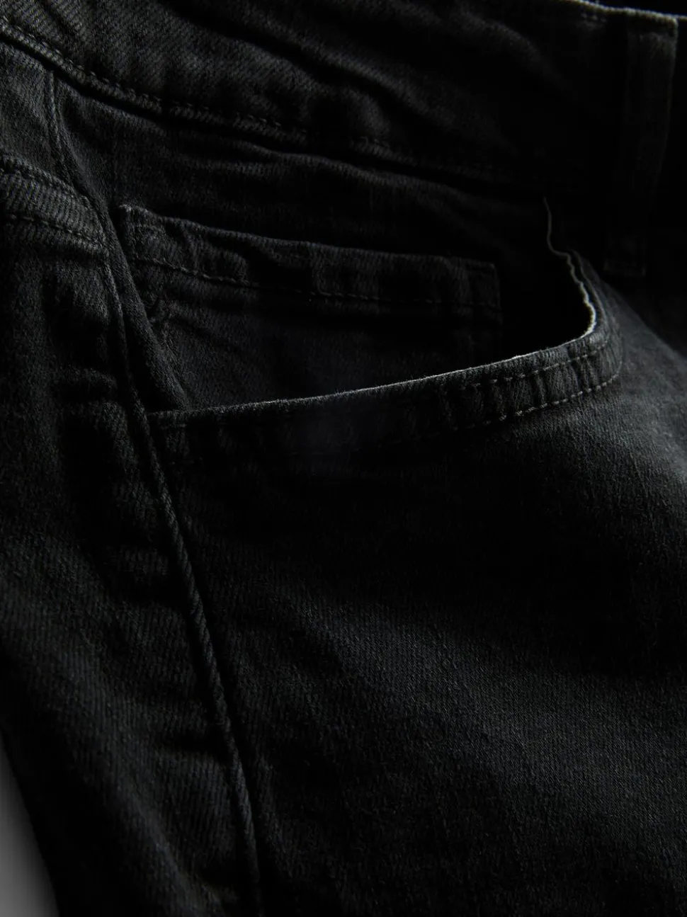 Jeansshorts in gerader Passform