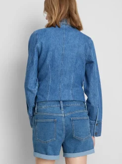 Jeansshorts mit mittlerer Leibhöhe und umgeschlagenem Saum