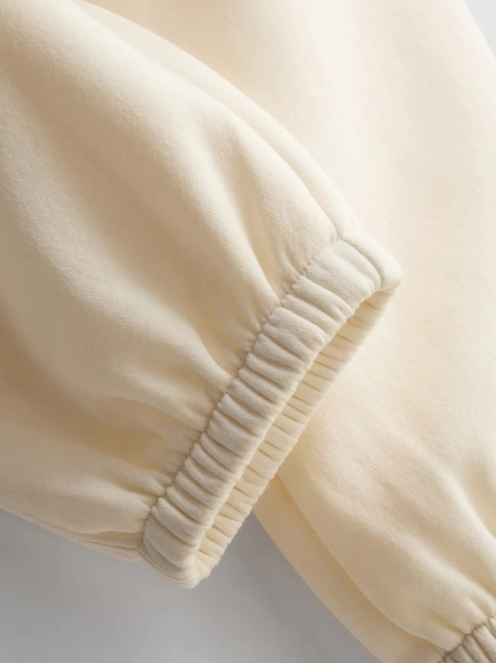 Jogginghose aus Baumwollmischung mit Bündchen und Print