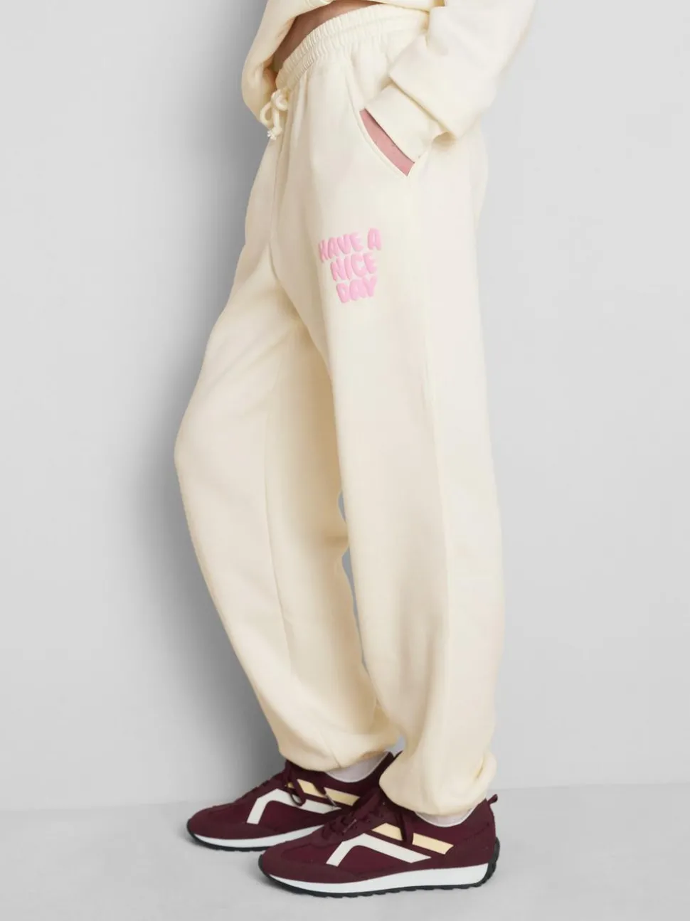 Jogginghose aus Baumwollmischung mit Bündchen und Print