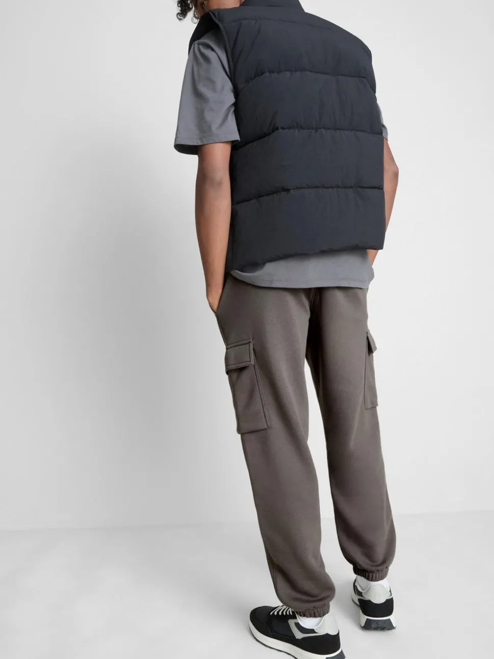 Jogginghose mit Cargotaschen und Bündchen