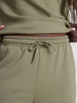 Jogginghose mit weitem Bein und Kordelzug