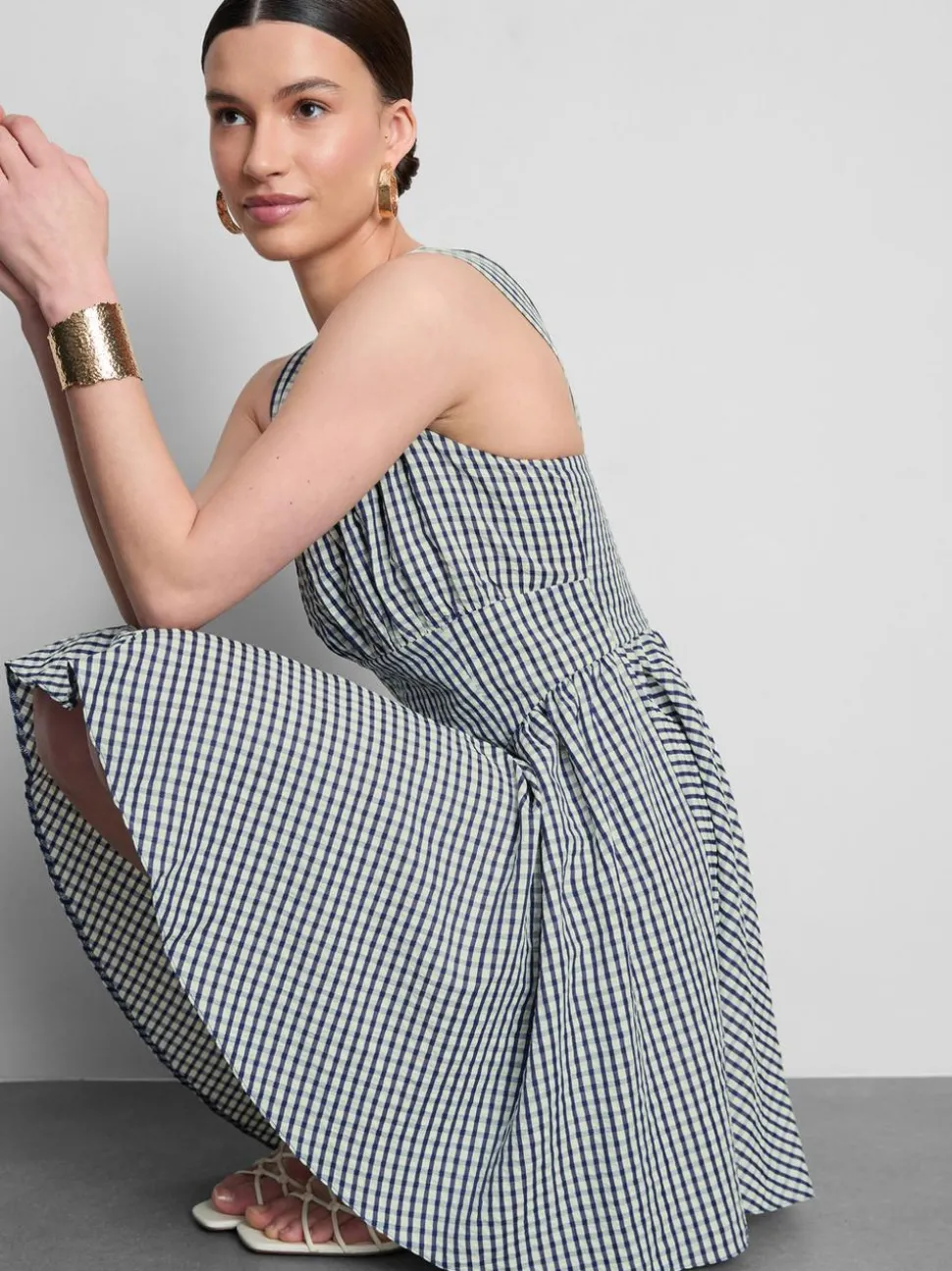 Korsagen-Minikleid mit Vichykaros
