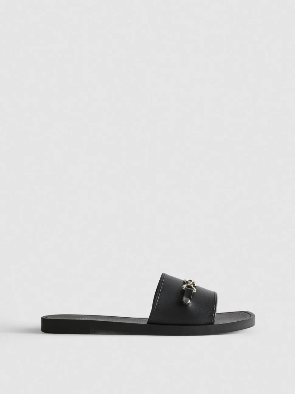 Kunstleder-Pantoletten mit Trense