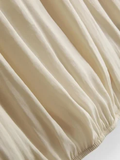 Kurze Cape-Bluse mit Drapierung