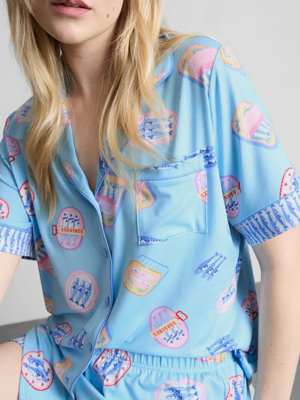 Kurzer Boyfriend-Schlafanzug mit Print