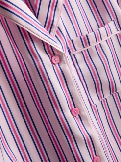 Kurzer, gemusterter Boyfriend-Schlafanzug aus Satin