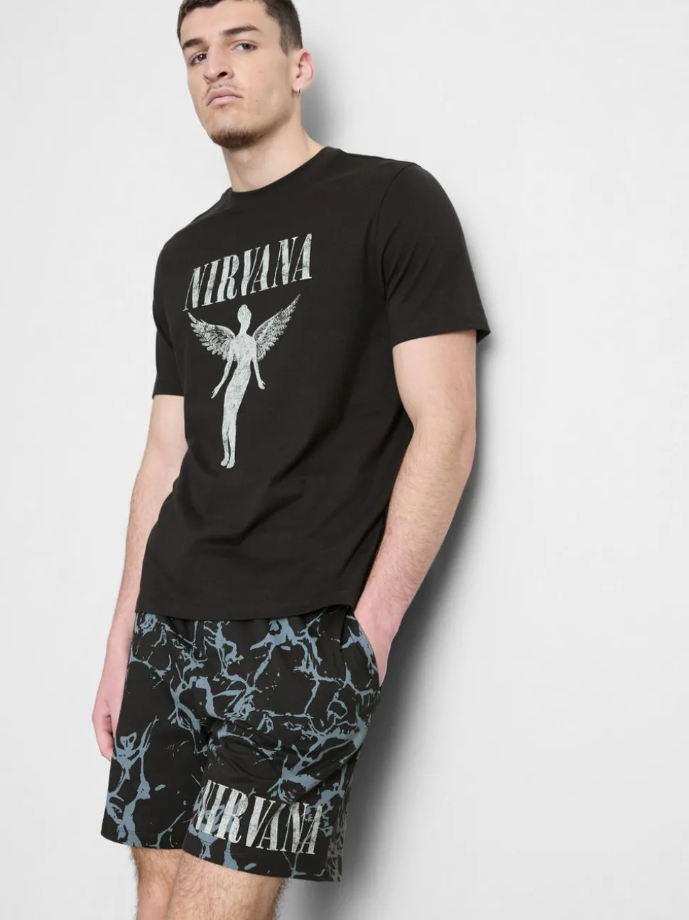 Kurzer „Nirvana“ Schlafanzug
