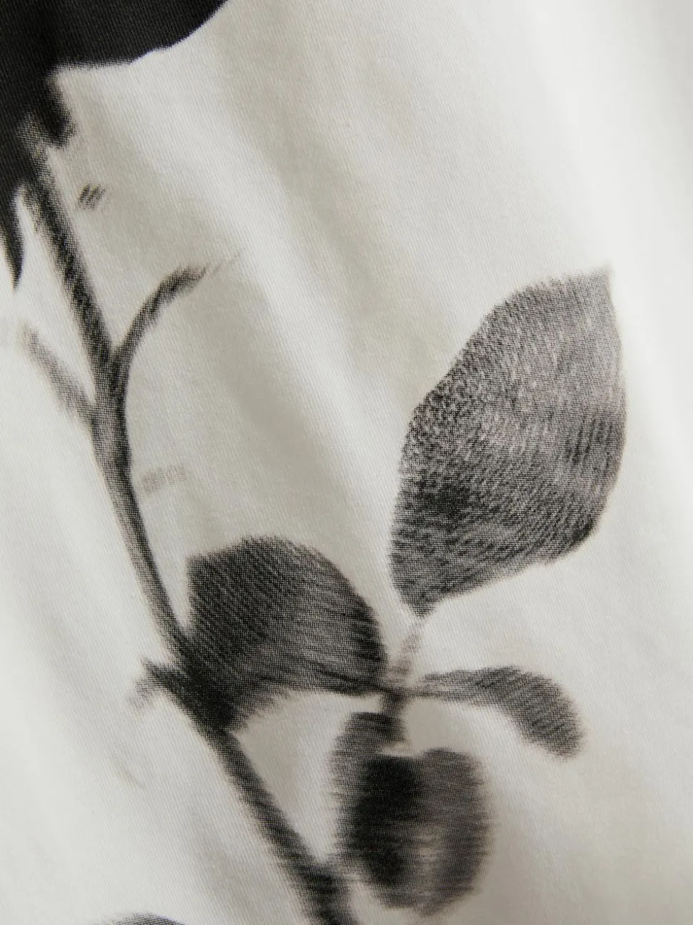 Kurzes Baumwoll-T-Shirt mit Blumen-Print