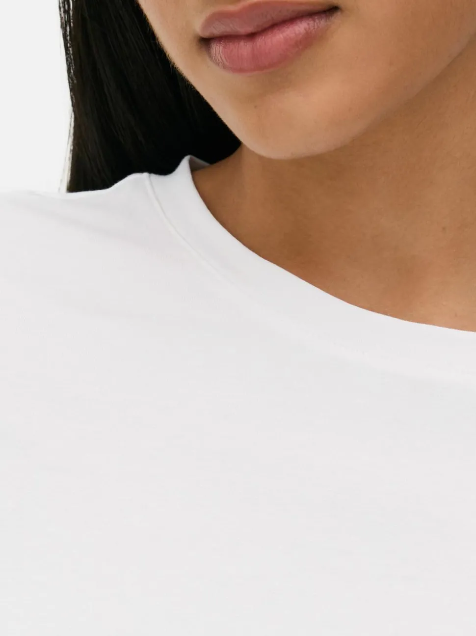 Kurzärmeliges Essential-T-Shirt mit Rundhalsausschnitt