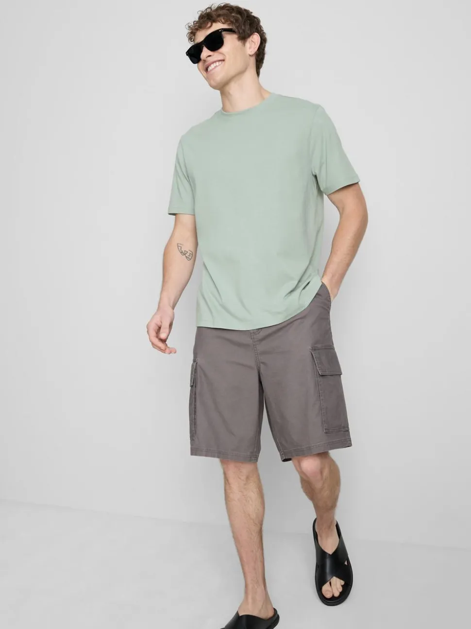Kurzärmeliges Regular-Fit-T-Shirt