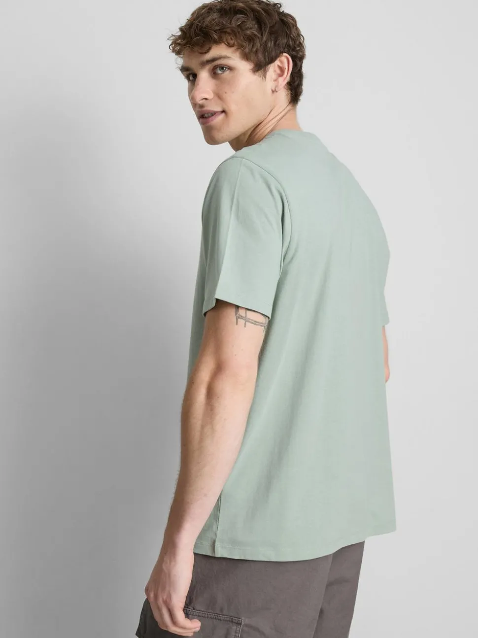 Kurzärmeliges Regular-Fit-T-Shirt