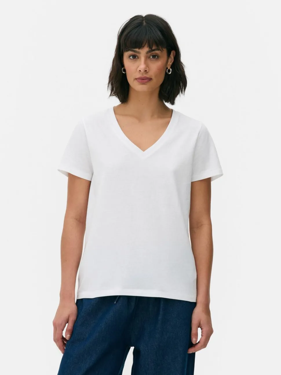 Kurzärmeliges T-Shirt mit V-Ausschnitt
