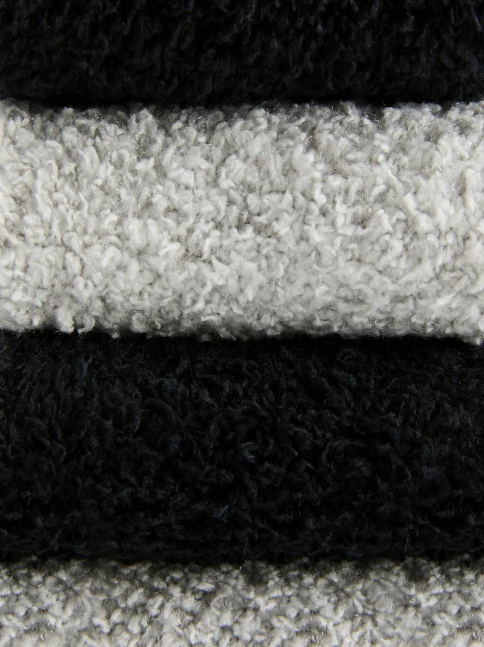 Kuschelige Bouclé-Socken, 2er-Pack