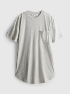 Langes T-Shirt mit aufgesetzter Tasche