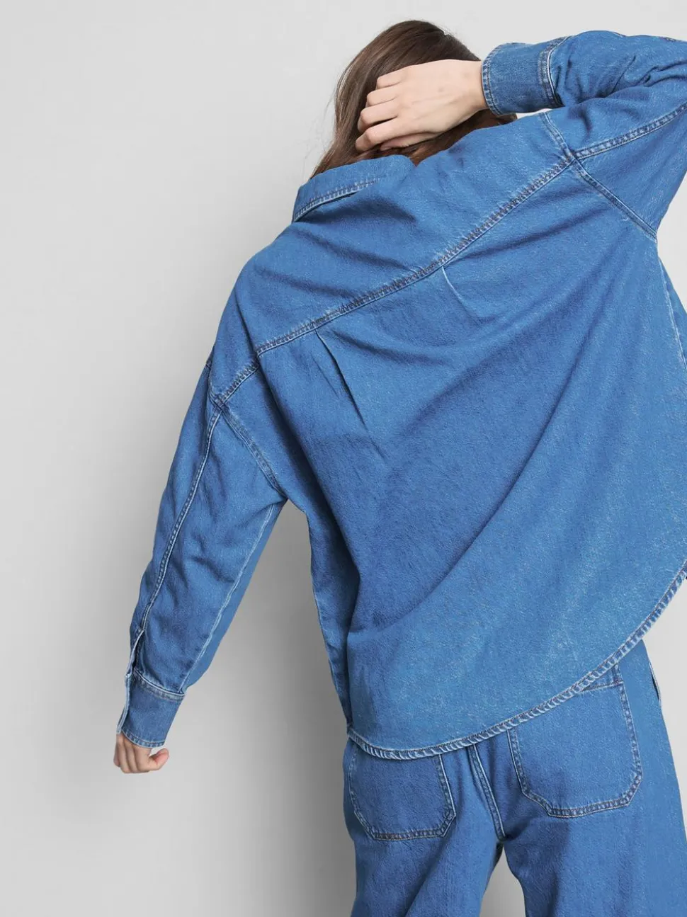 Legers Denim-Hemd aus Baumwolle