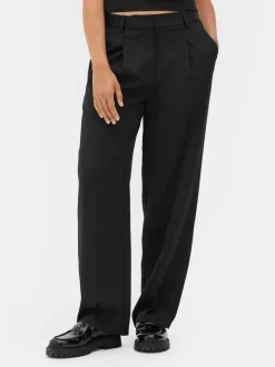 „Lila“ Hose mit geradem Bein
