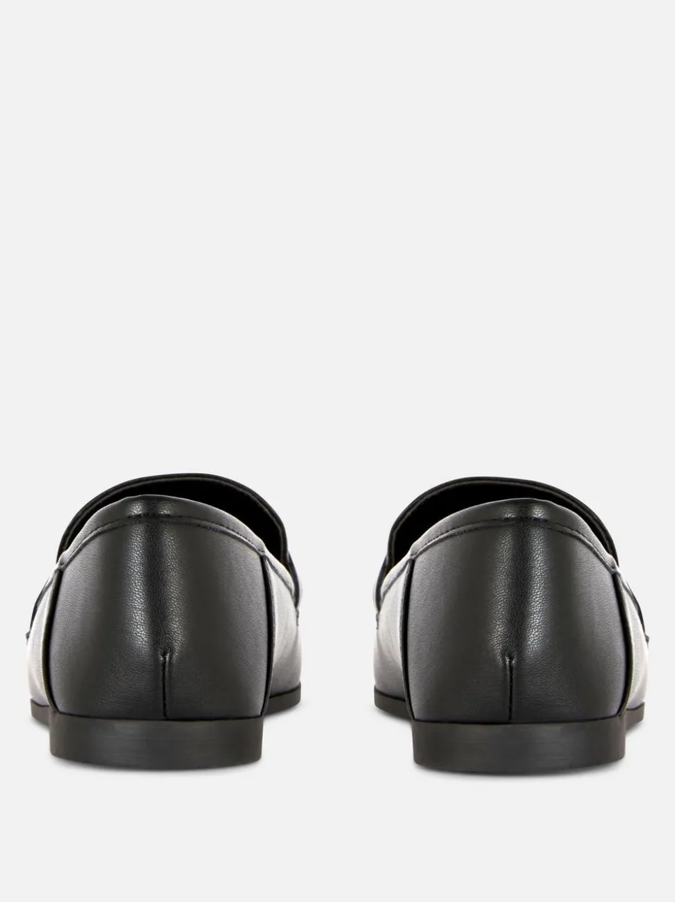 Loafer aus Kunstleder mit Schnalle