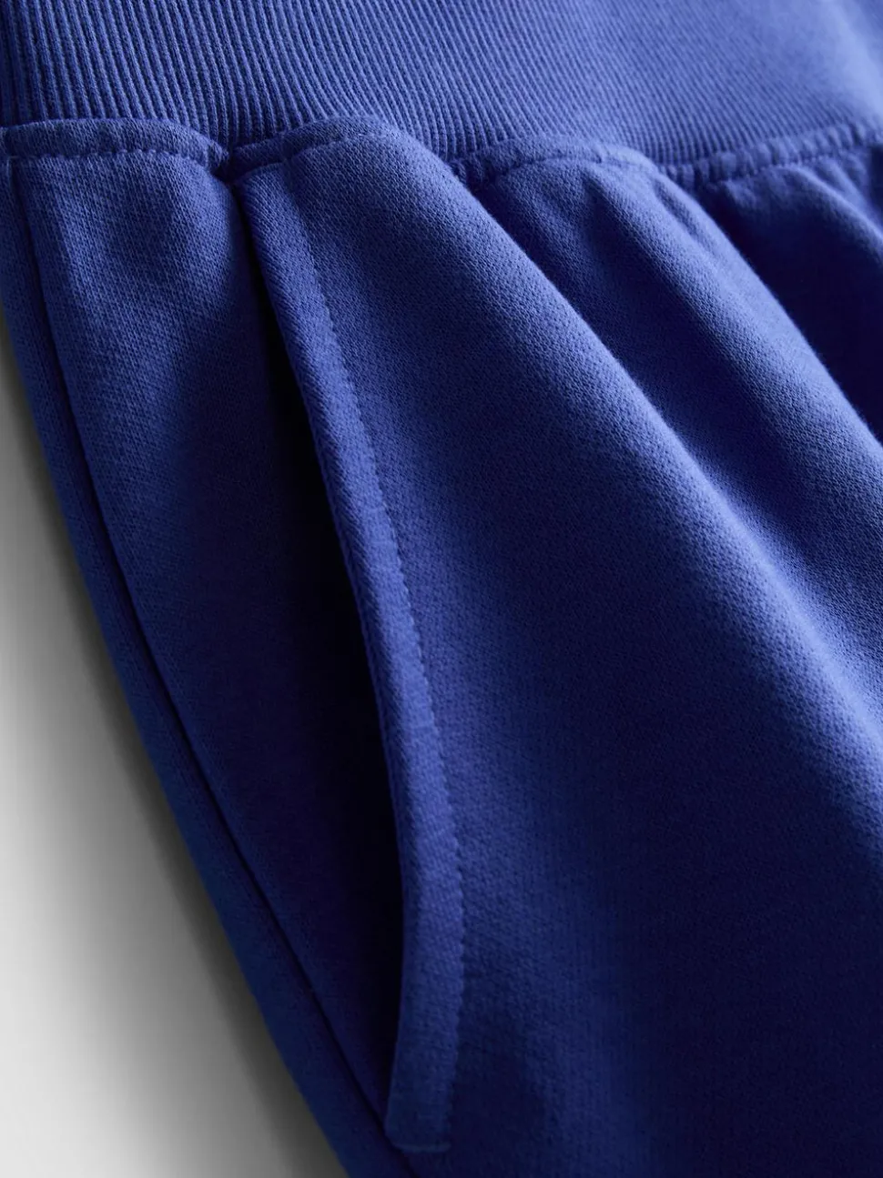 Lounge-Shorts aus Baumwolle mit Schlitz