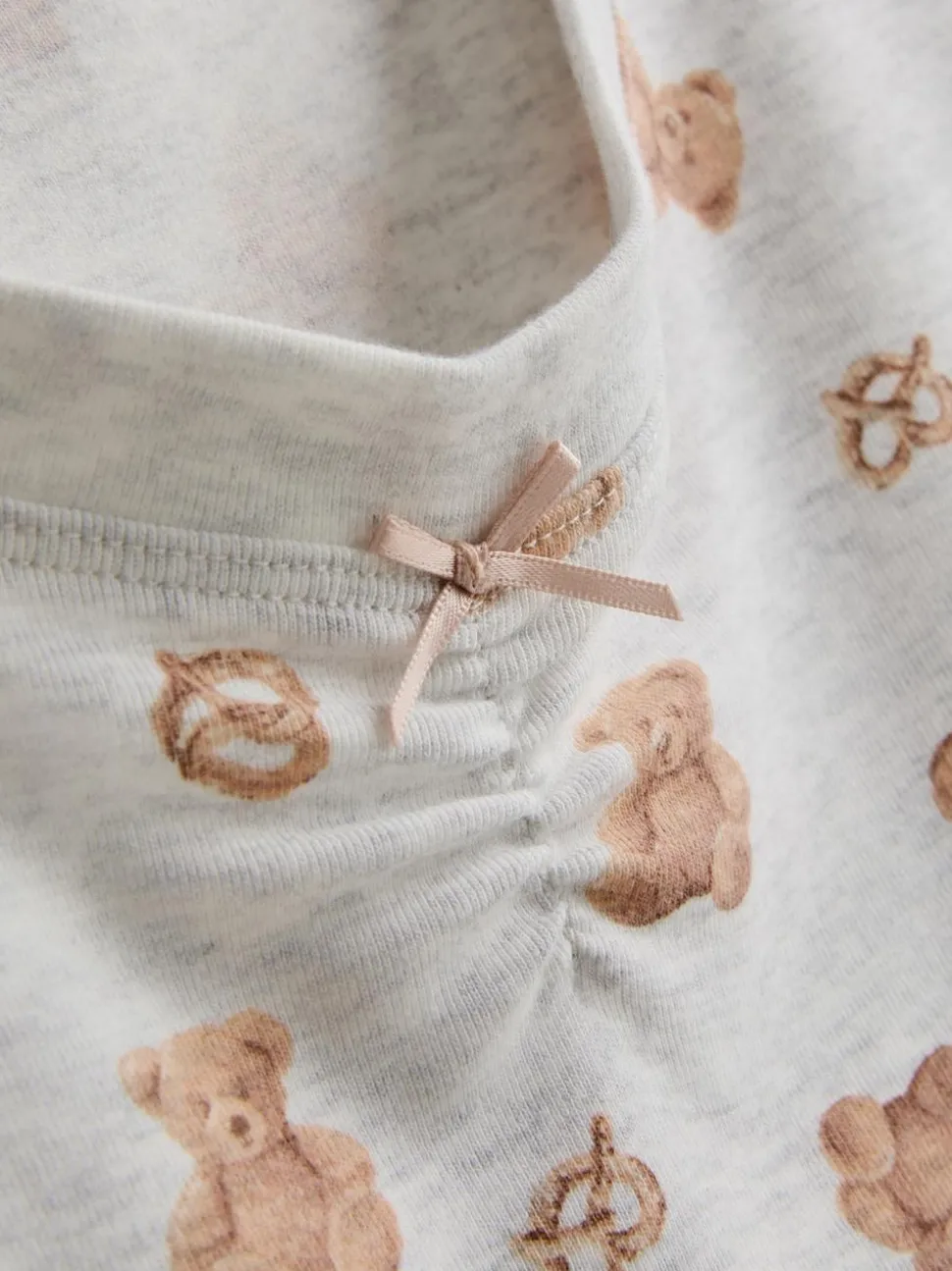 „Love To Lounge“ Langarmshirt mit Bären-Print