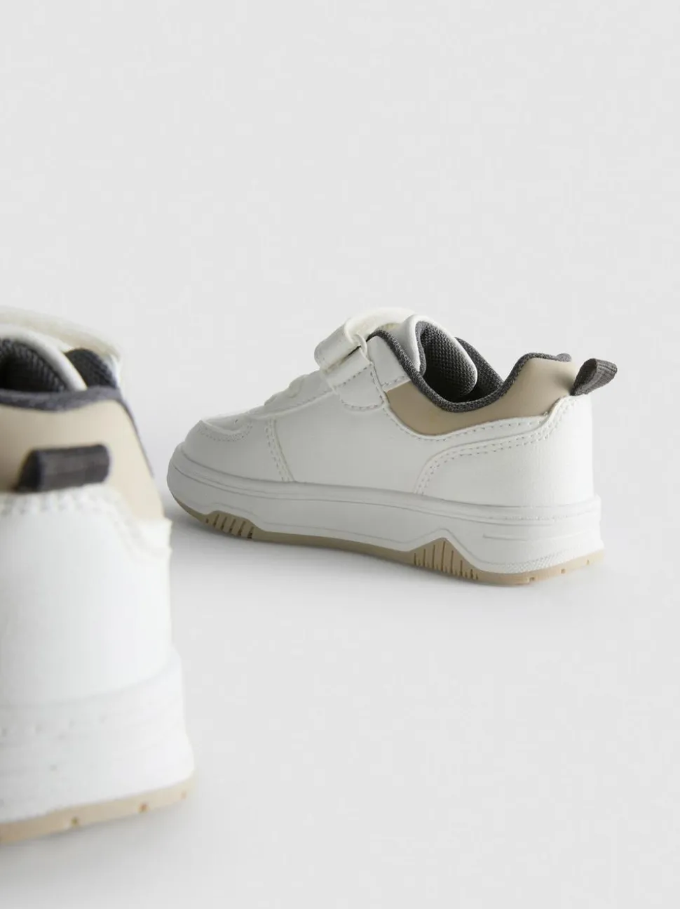 Low-Top-Sneaker