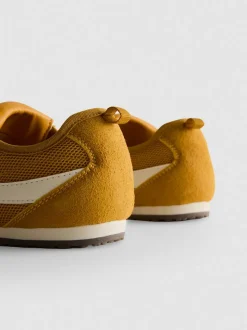 Low-Top-Sneaker