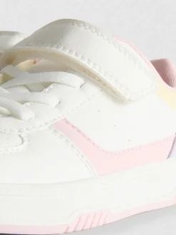 Low-Top-Sneaker