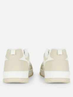 Low-Top-Sneaker