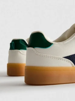Low-Top-Sneaker mit Gummisohle