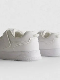 Low-Top-Sneakers aus Kunstleder