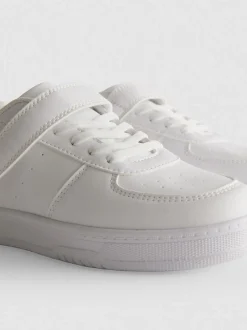 Low-Top-Sneakers aus Kunstleder