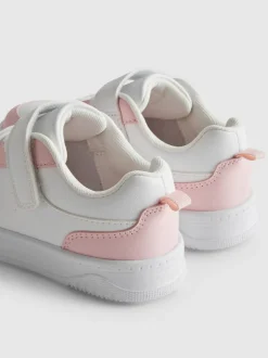 Low-Top-Sneakers aus Kunstleder