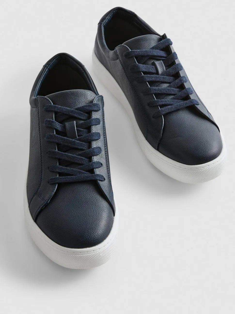 Low-Top-Sneaker zum Schnüren